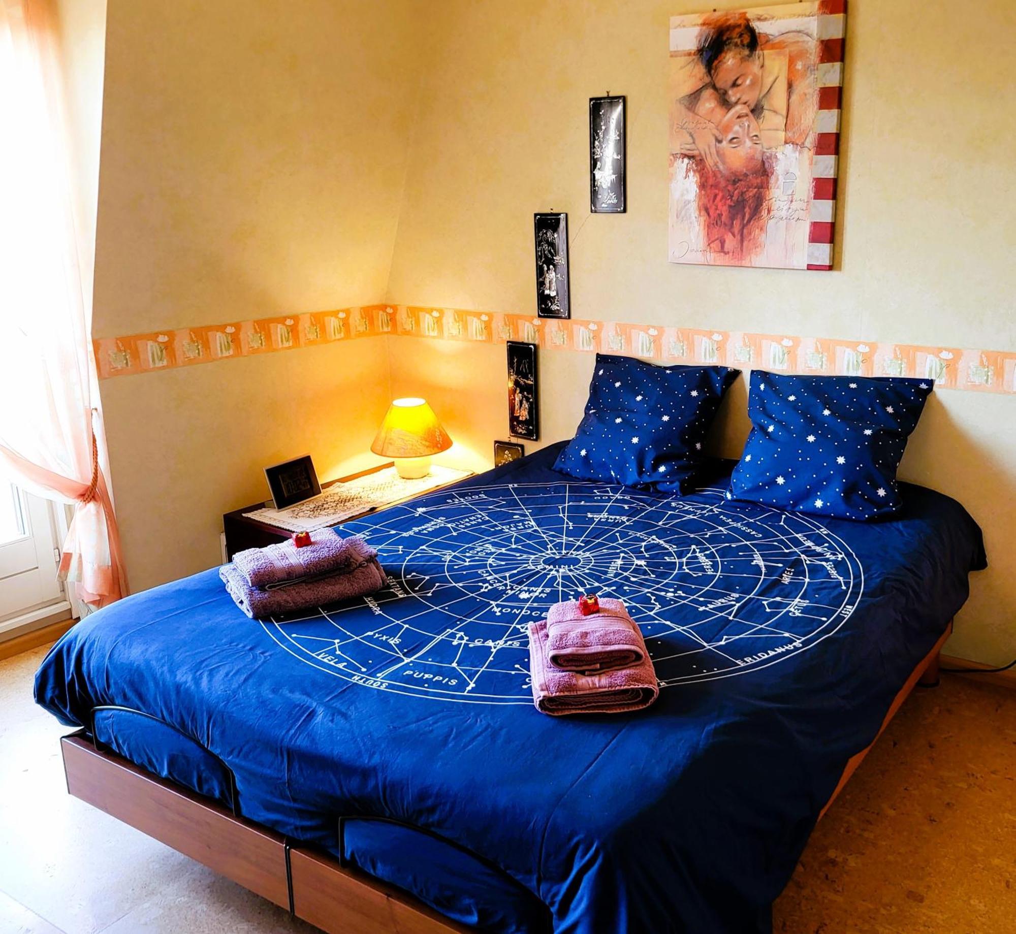 Cosy. 10mn Du Centre Et De La Gare. Garage Gratuit *